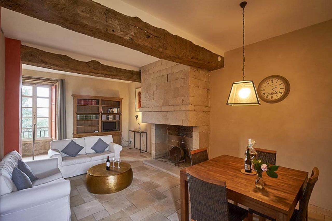 Gite Le Logis - Manoir Le Plessix Madeuc Corseul Экстерьер фото